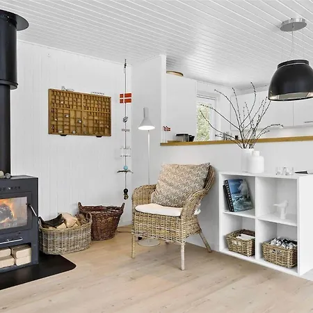 Lk1841-lokken-karensvej-51 بيت للعطل